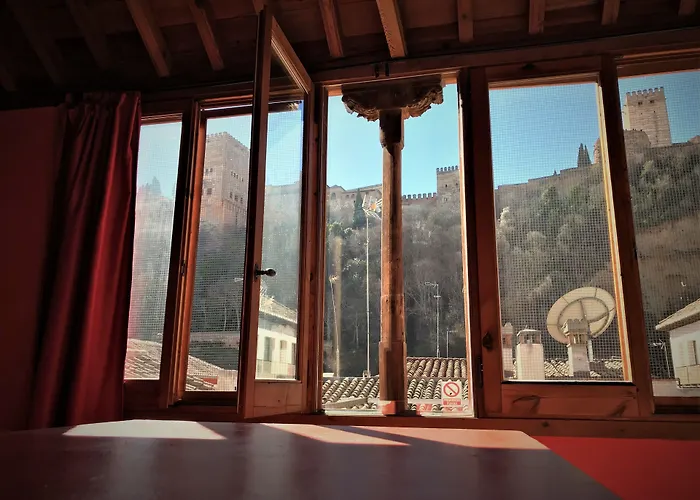 White Nest Hostel Granada
